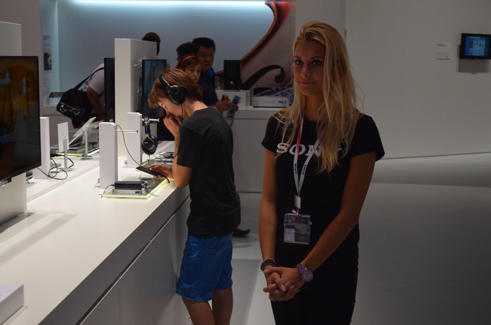 ifa2013-hostessy-tabletowo-01 Kobiety IFA 2013