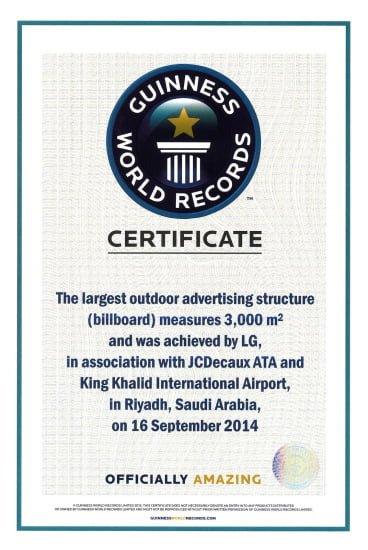 LG-sets-Guinness-World-Record-with-this-gigantic-G3-ad