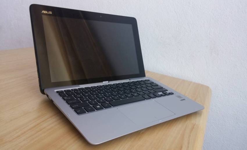 Asus T200