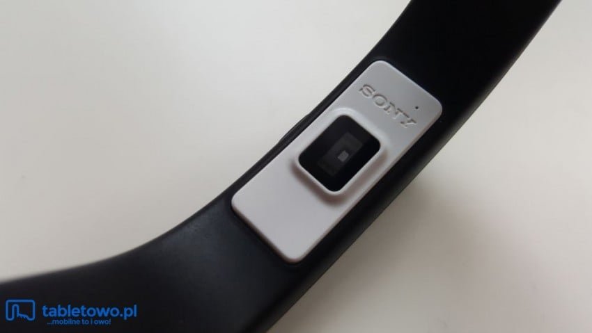 sony-smartband-2-swr12-tabletowo-04