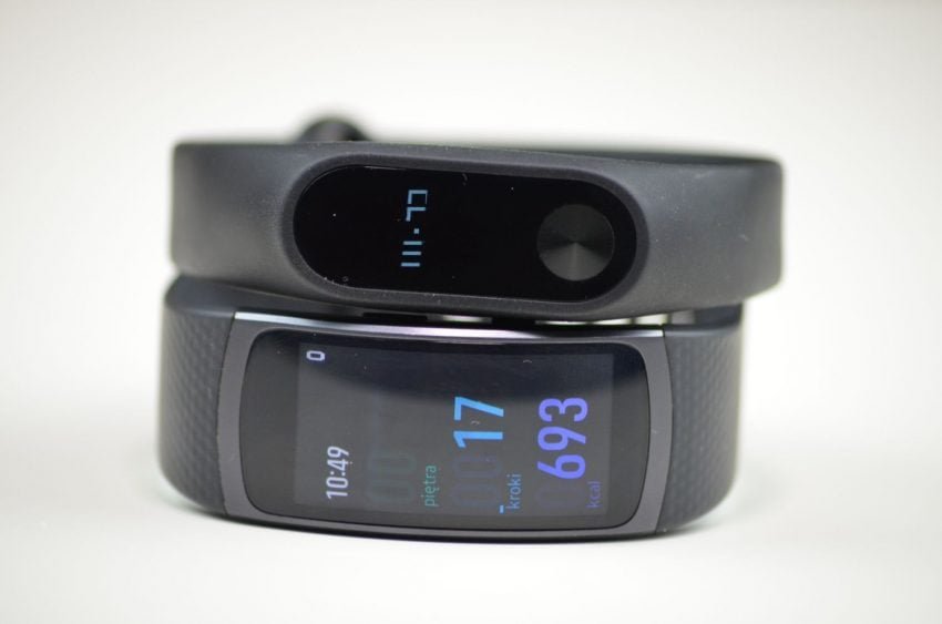 xiaomimiband2-samsunggearfit2-tabletowo-05