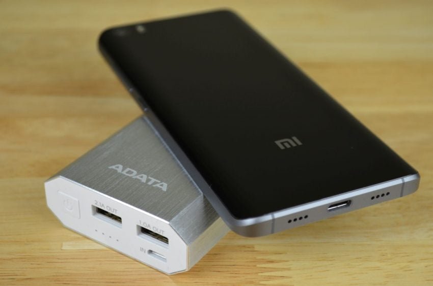 xiaomi-mi5-zdjecia-powerbank-adata