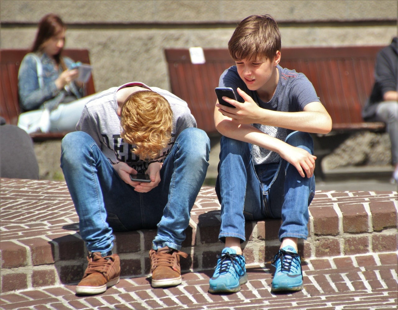 kids dzieci smartfon children smartphone