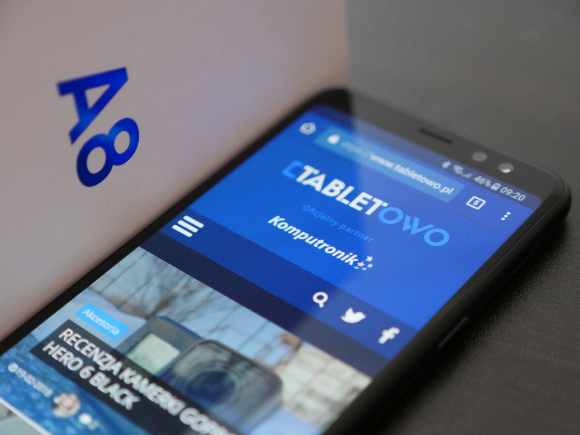 Recenzja Galaxy A8 2018 jaki jest najnowszy "Åredniak" od Samsunga PierwszÄ
stycznoÅÄ z Samsungiem Galaxy A8 2018 miaÅam podczas targ³w CES w Las Vegas Już wtedy nie ukrywaÅam że sprzÄt ten zrobiÅ na mnie bardzo dobre