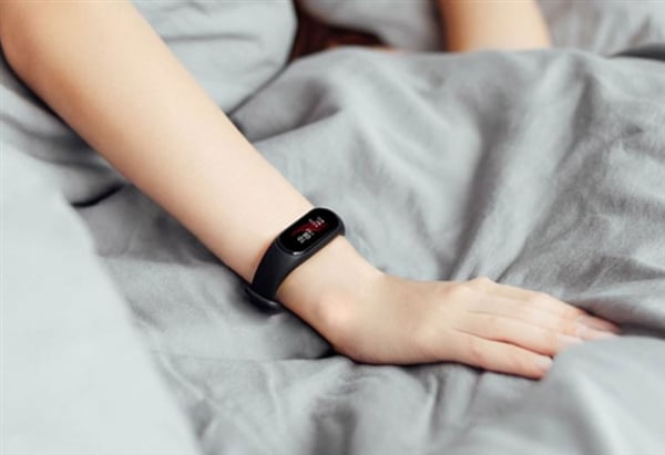   Tabletowo.pl Xiaomi launches a crowdfunding collection to start selling the NFC module, which can be done in Mi Band 3 Missing Wearable Xiaomi 