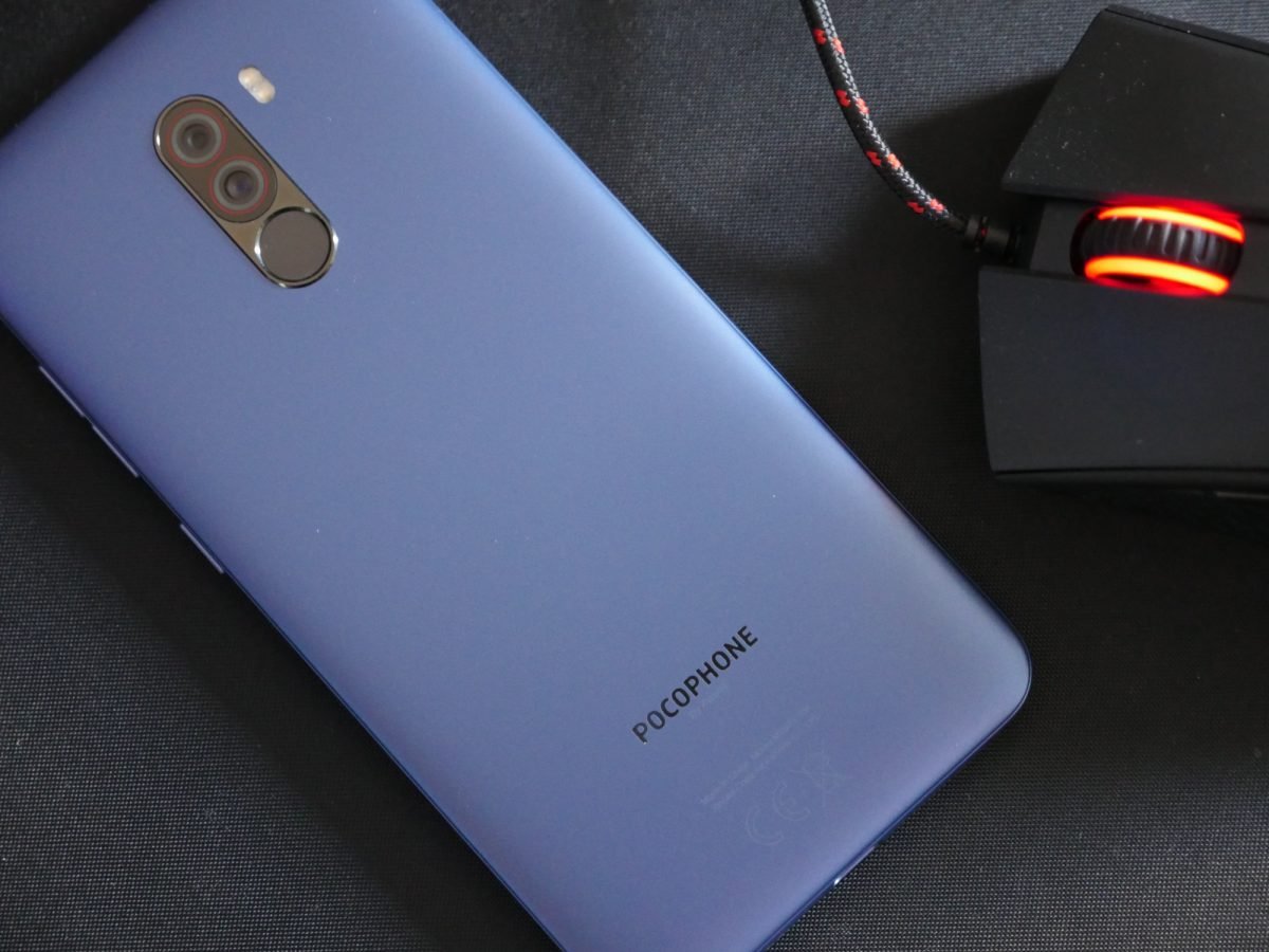 smartfon POCOPHONE F1 fot. Tabletowo.pl