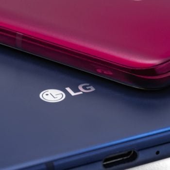 LG V40 ThinQ LG logo