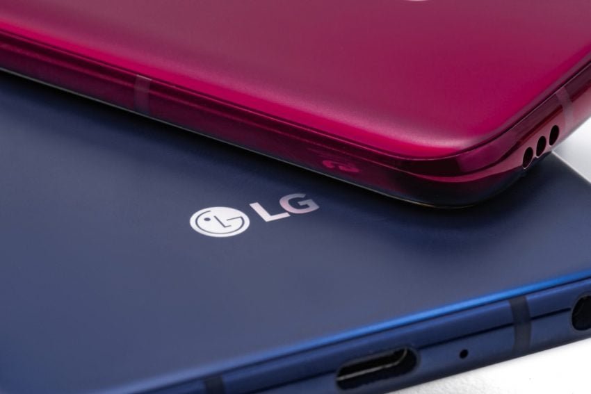 LG V40 ThinQ LG logo