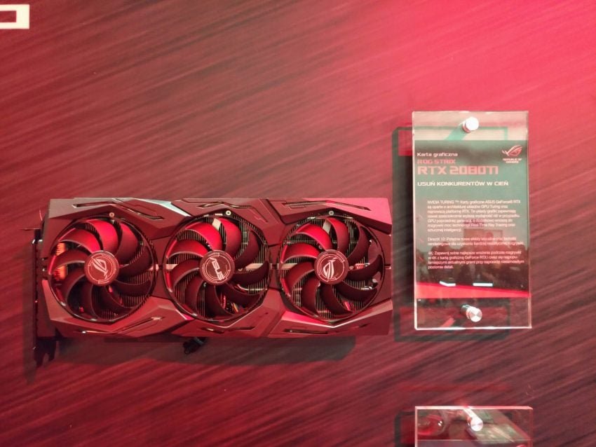 PGA 2018 - ASUS - ASUS ROG STRIX RTX 2070