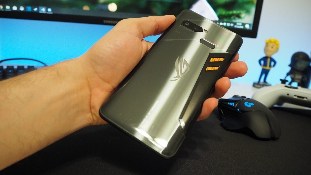 Telefone Asus ROG 3 vai parecer chato … mas vai te surpreender com seu desempenho