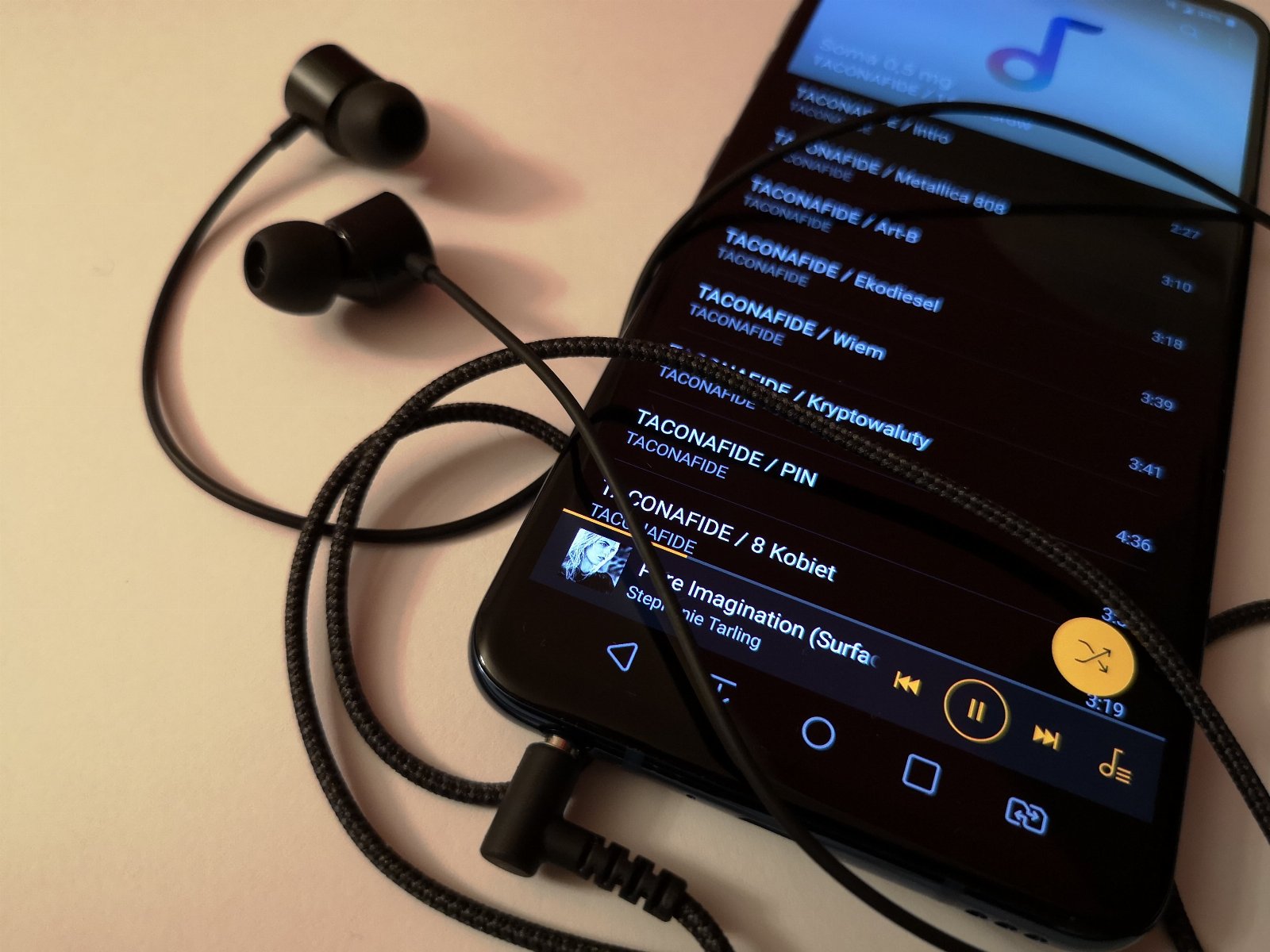 LG V40 ThinQ