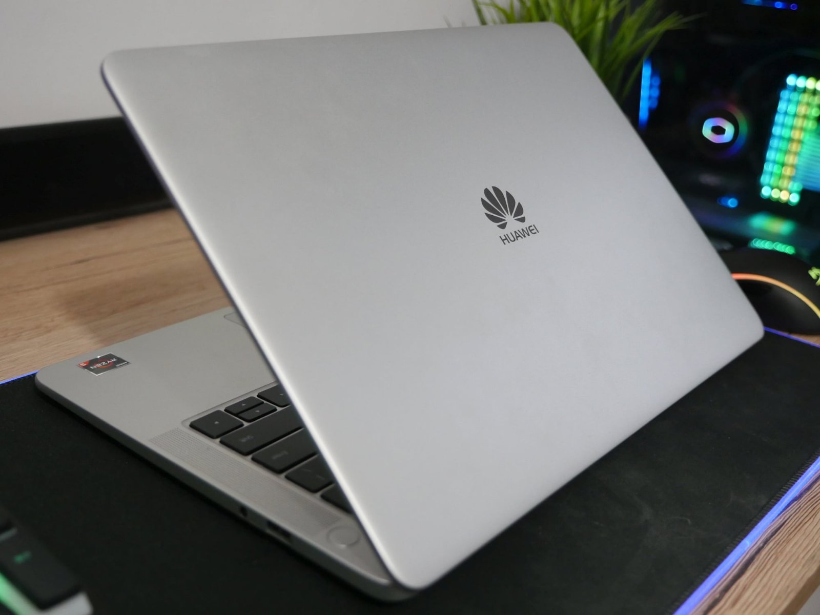 Huawei Matebook D 14