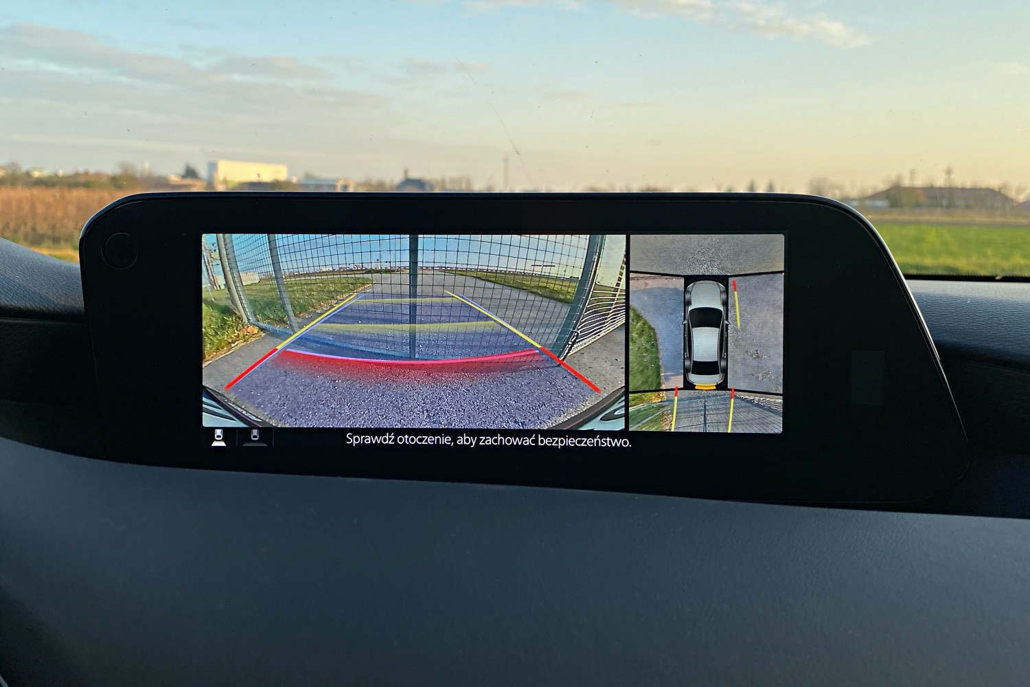Nowa Mazda 3 - Nie Można Macać Ekranu I Bardzo Dobrze! (Test) - Tabletowo