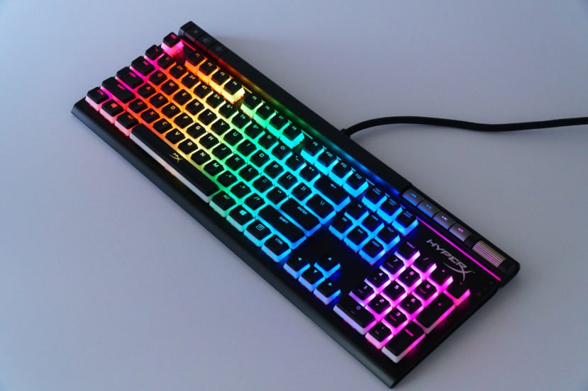 HyperX Alloy Elite 2 podświetlenie tęczowe