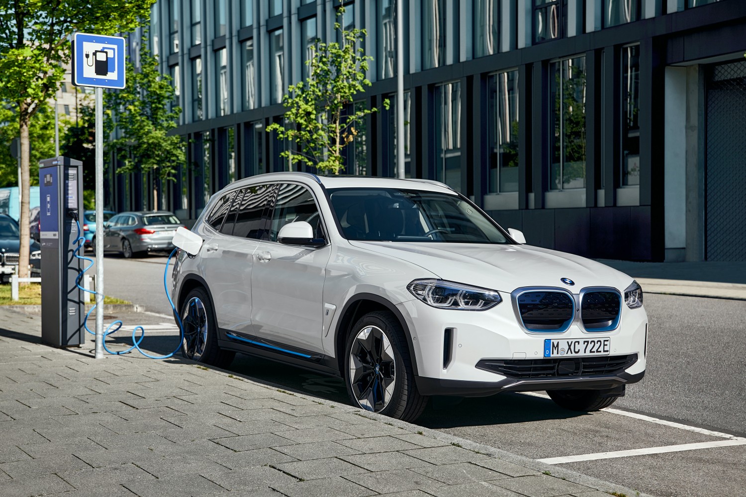 BMW iX3 – w pełni elektryczny SUV