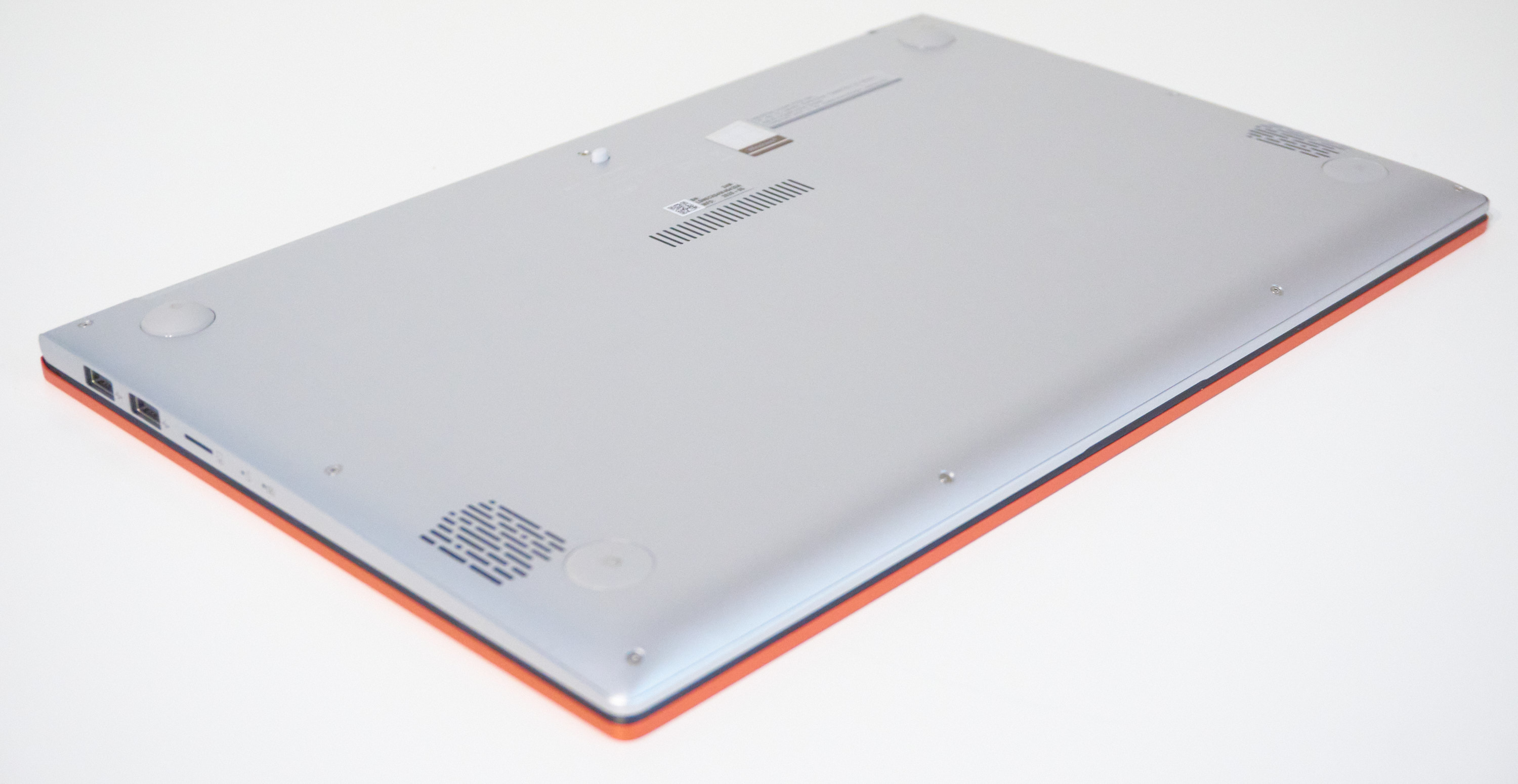 Asus VivoBook S14 fot. Tabletowo.pl