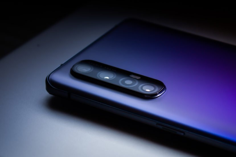 Oppo Reno 3 Pro fot. Miłosz Starzewski