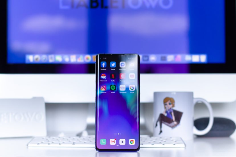 Oppo Reno 3 Pro fot. Miłosz Starzewski