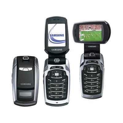Samsung SGH-P900 z obracanym ekranem, podobnie jak LG Wing