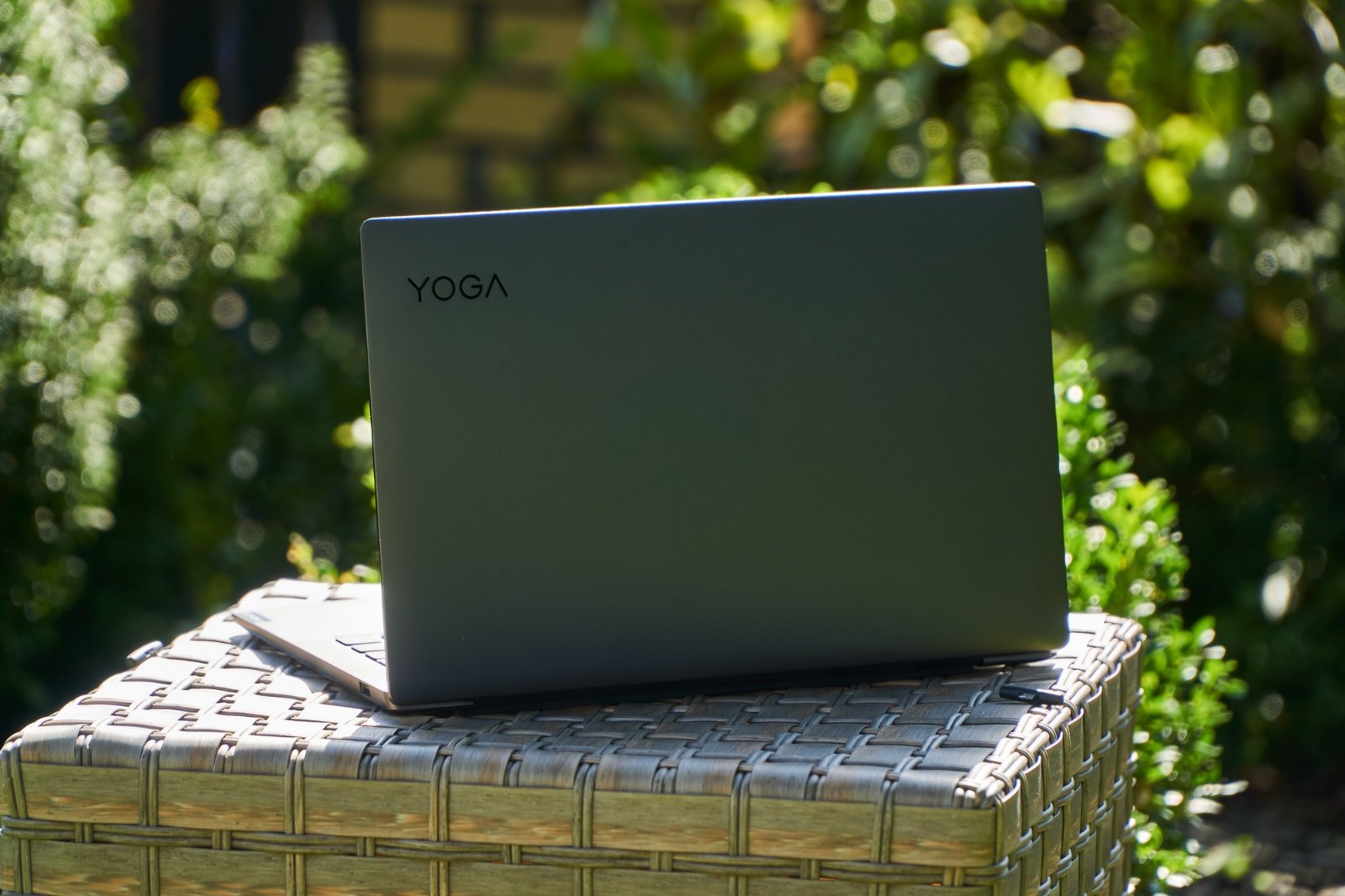 Lenovo Yoga S740