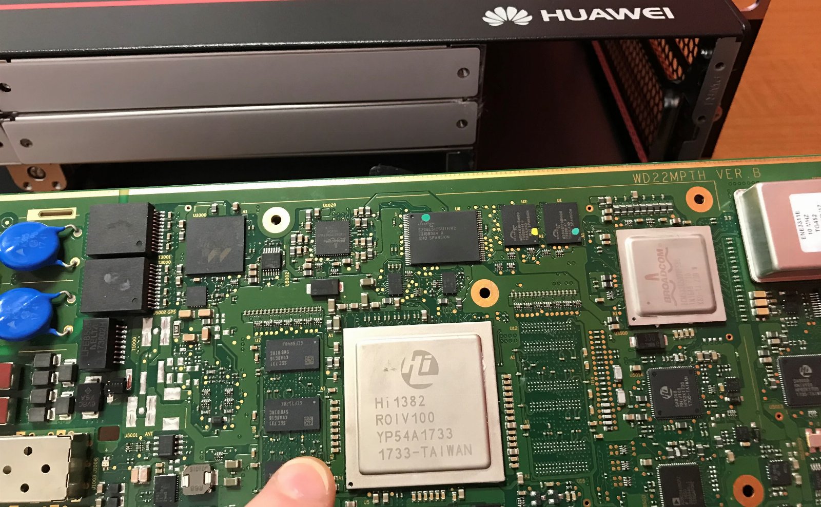 Huawei stacja bazowa 5G teardown