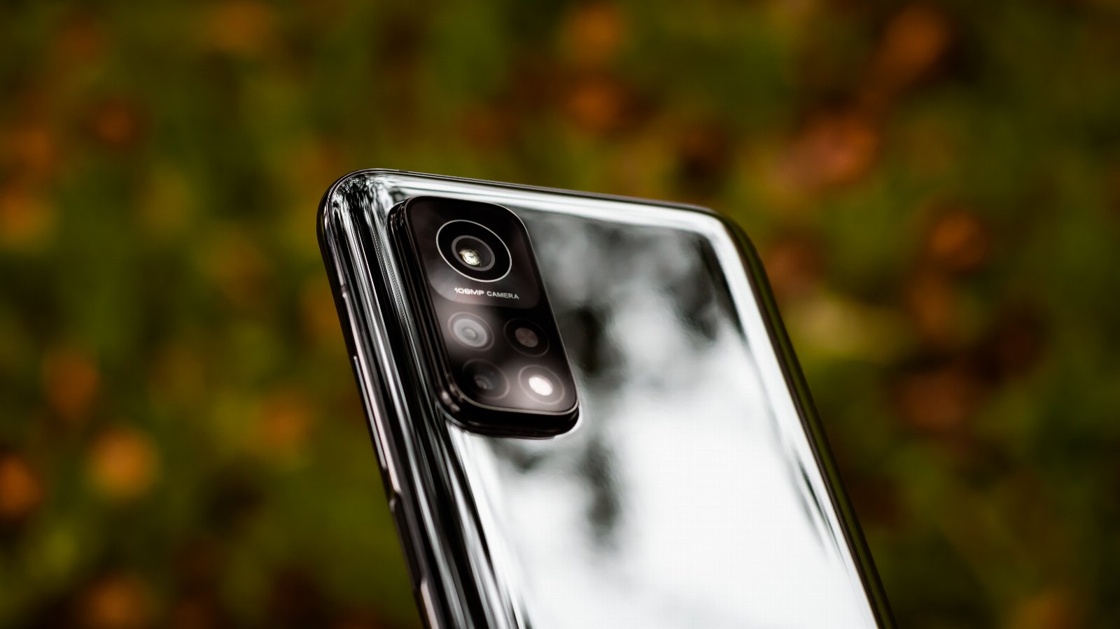 Xiaomi Mi 10T Pro fot. Miłosz Starzewski