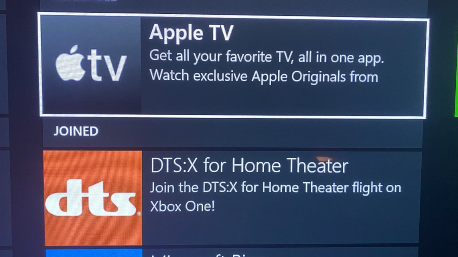 Aplikacja Apple TV na konsoli Microsoftu.