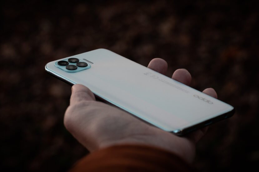 Oppo Reno 4 Lite fot. Miłosz Starzewski