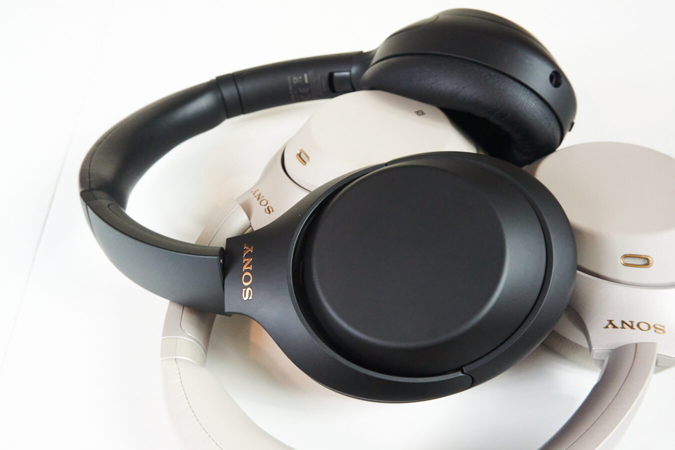 Sony WH-1000XM4 fot. Tabletowo.pl