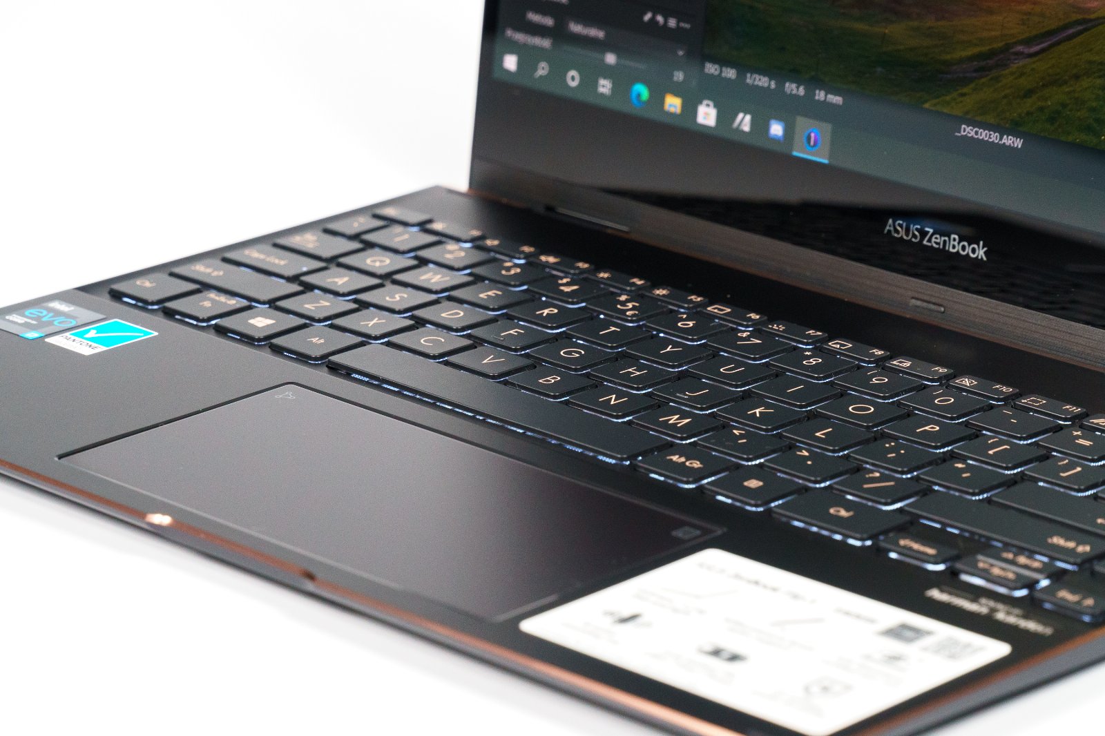Asus UX371E ZenBook Flip S