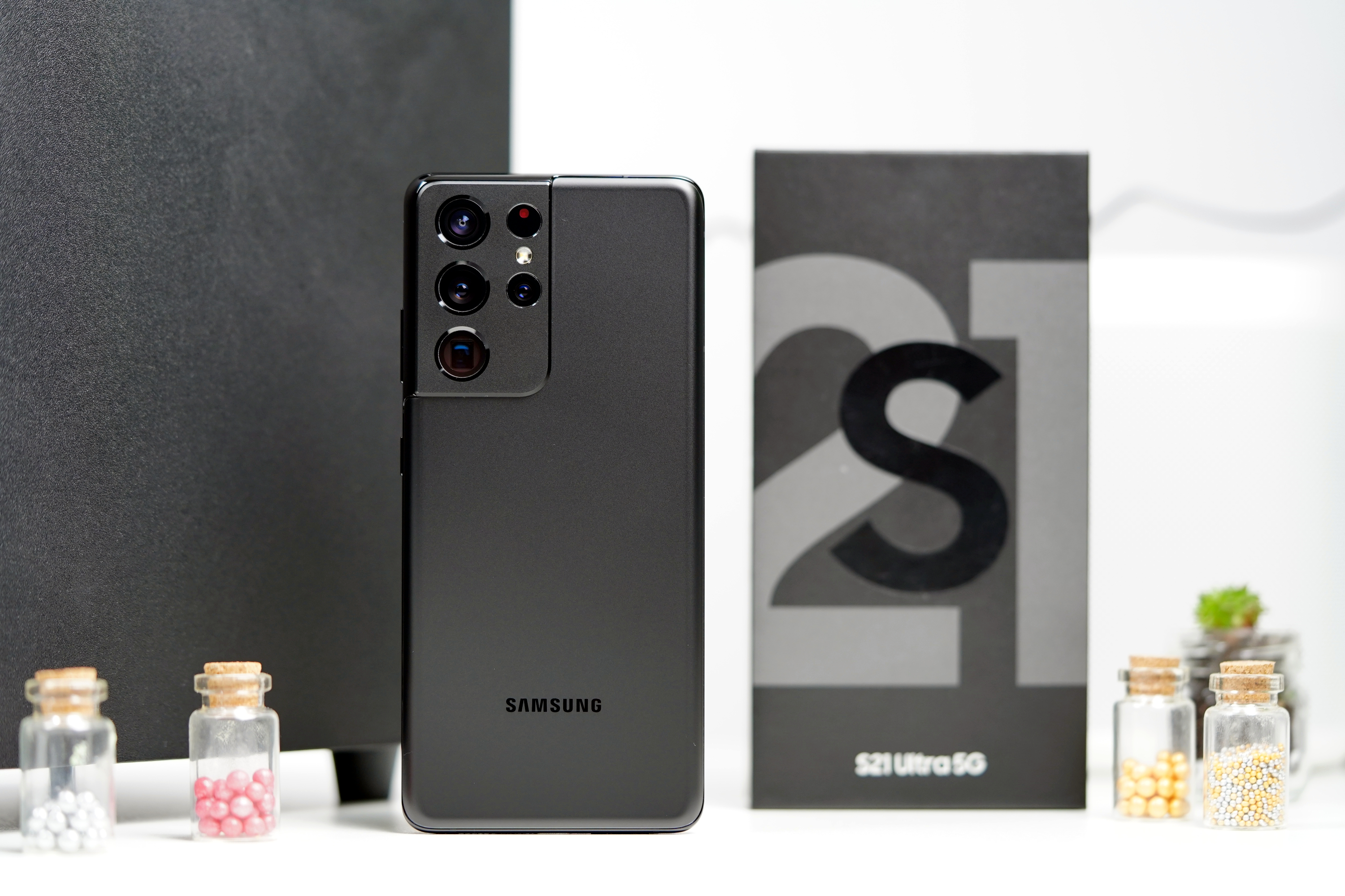 smartfon Samsung Galaxy S21 Ultra smartphone fot. Tabletowo.pl