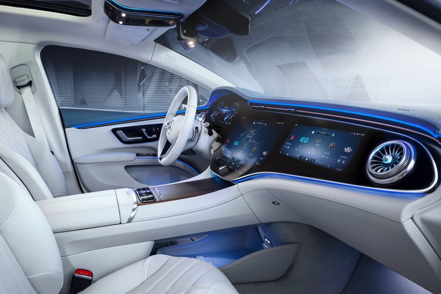 Mercedes EQS