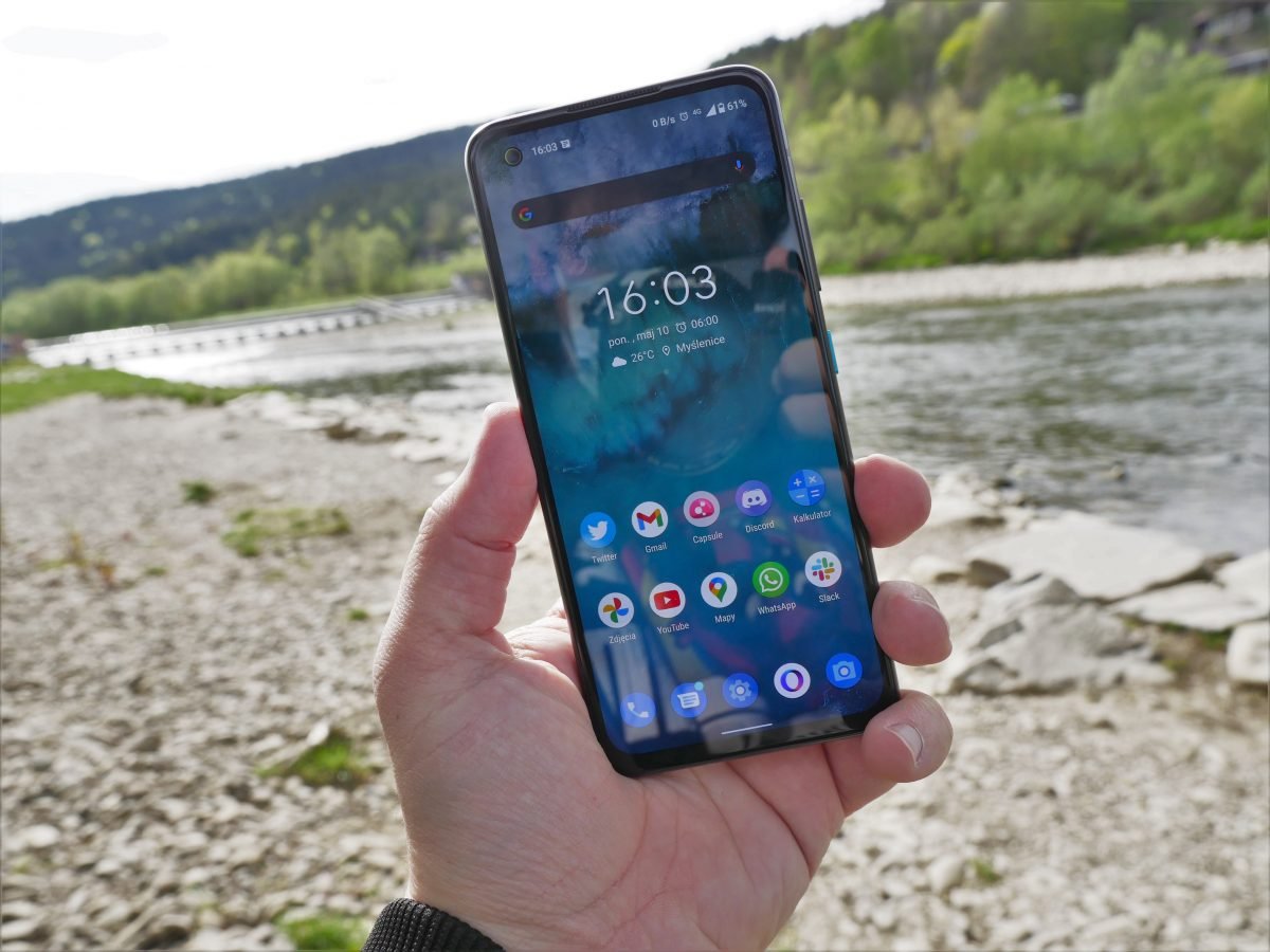 Asus Zenfone 8