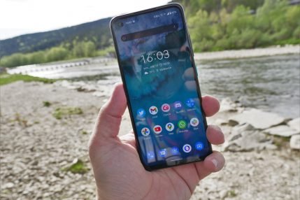 Asus Zenfone 8