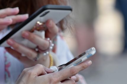 smartfony smartphones