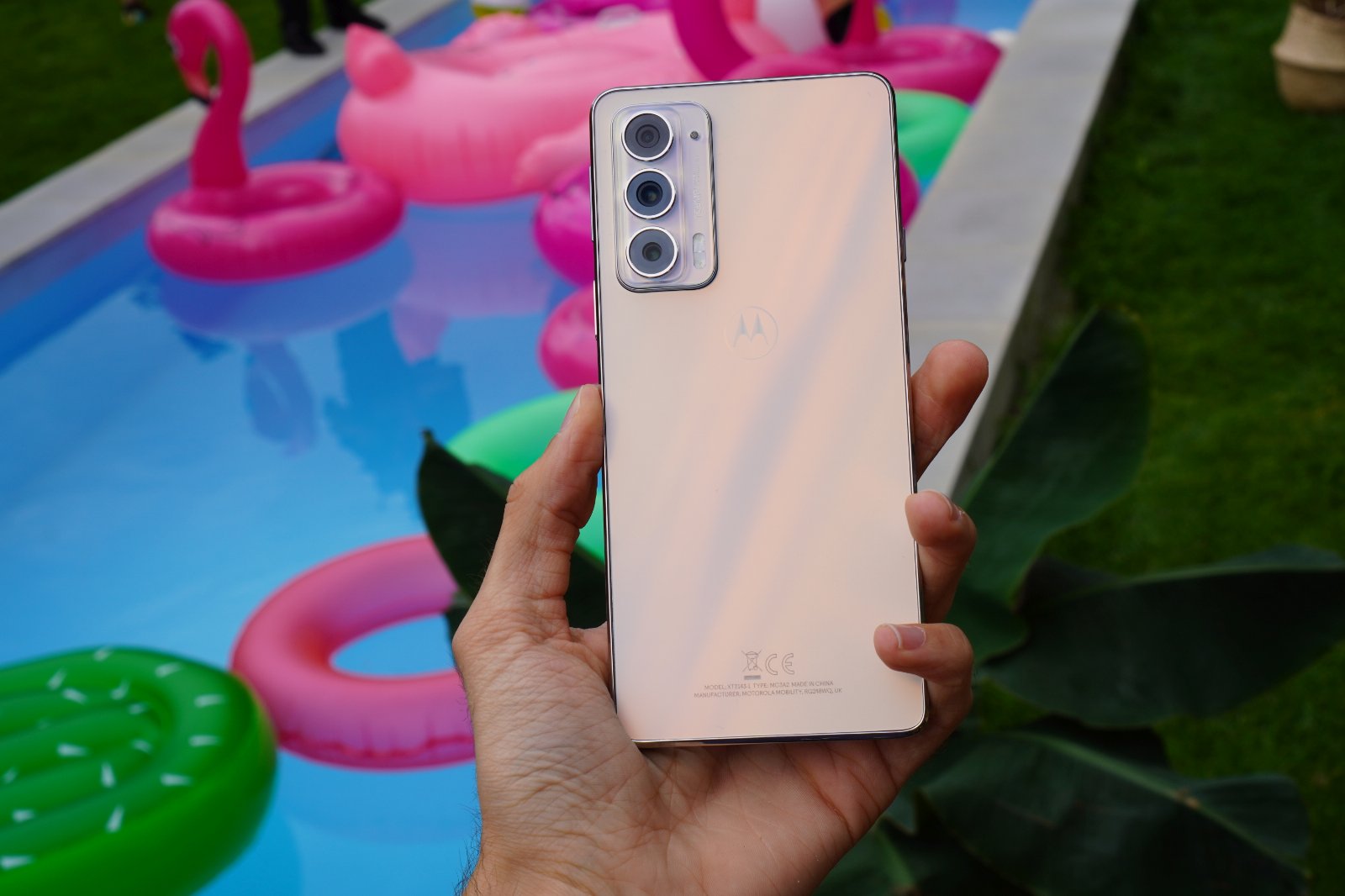 motorola moto edge 20