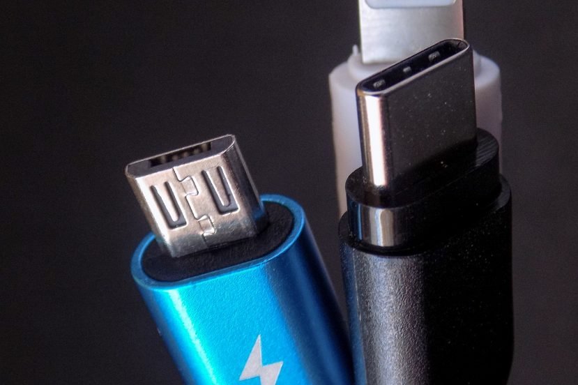 Złącza USB i lightning