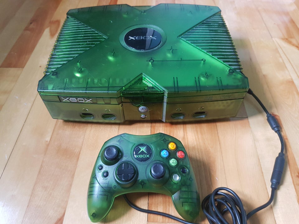 Oryginalny Debug Kit konsoli Xbox z 2001 roku (źródło: Reddit) 