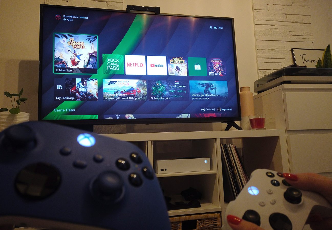 Każdy Xbox powinien uruchamiać gry offline. Wystarczy go ustawić jako konsolę domową