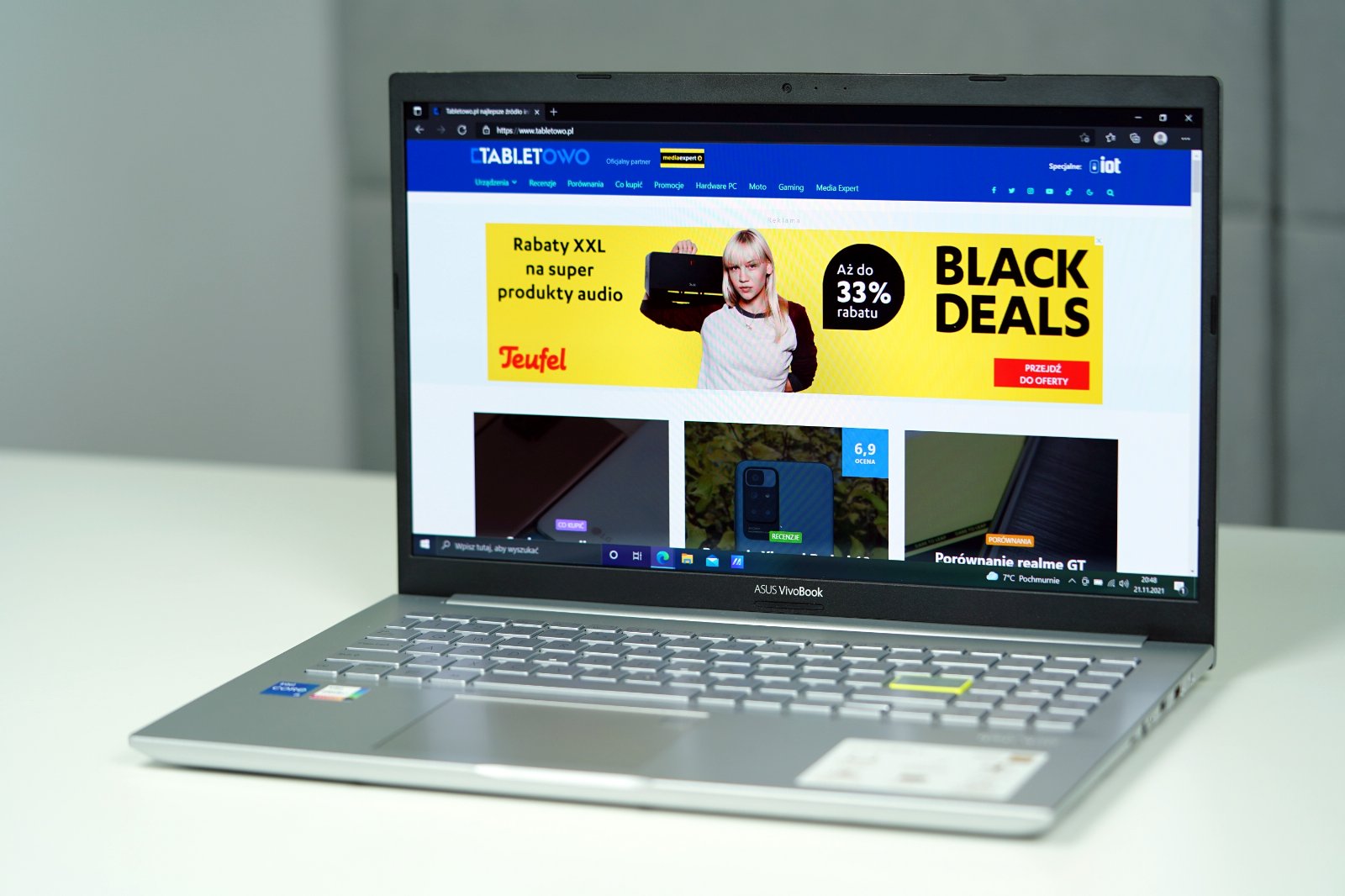 Asus Vivobook 15 OLED