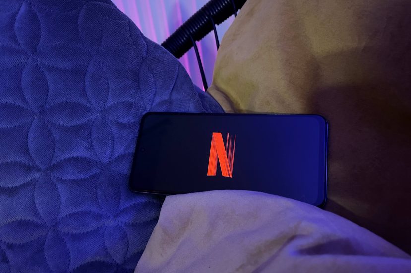 POCO M4 Pro 5G Netflix logo