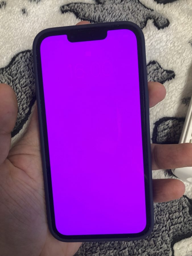 Różowy ekran iPhone 13 Pro