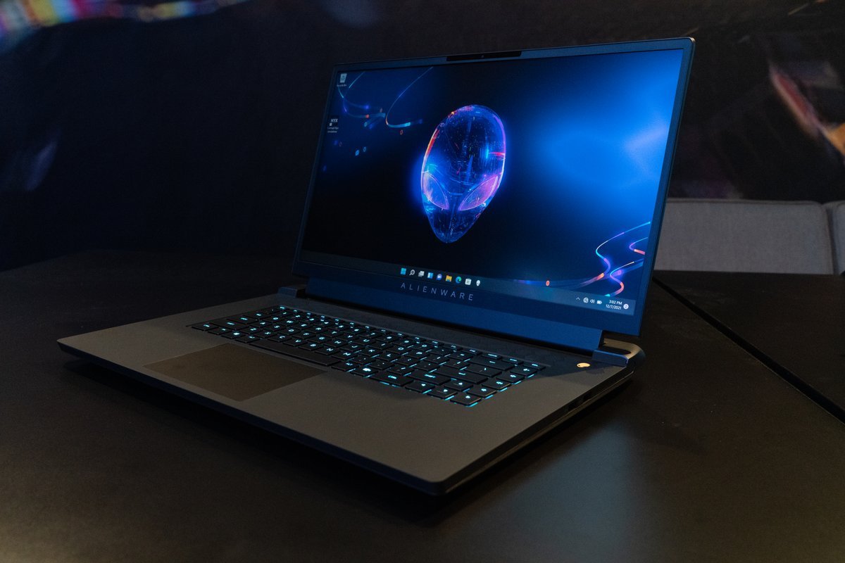 Alienware M15