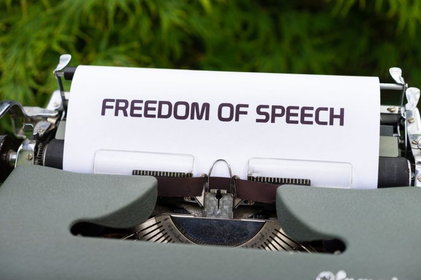 wolność słowa freedom of speech maszyna do pisania