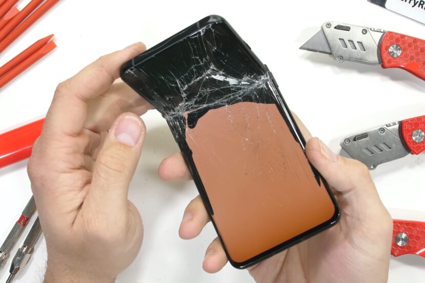 OnePlus 10 Pro złamany