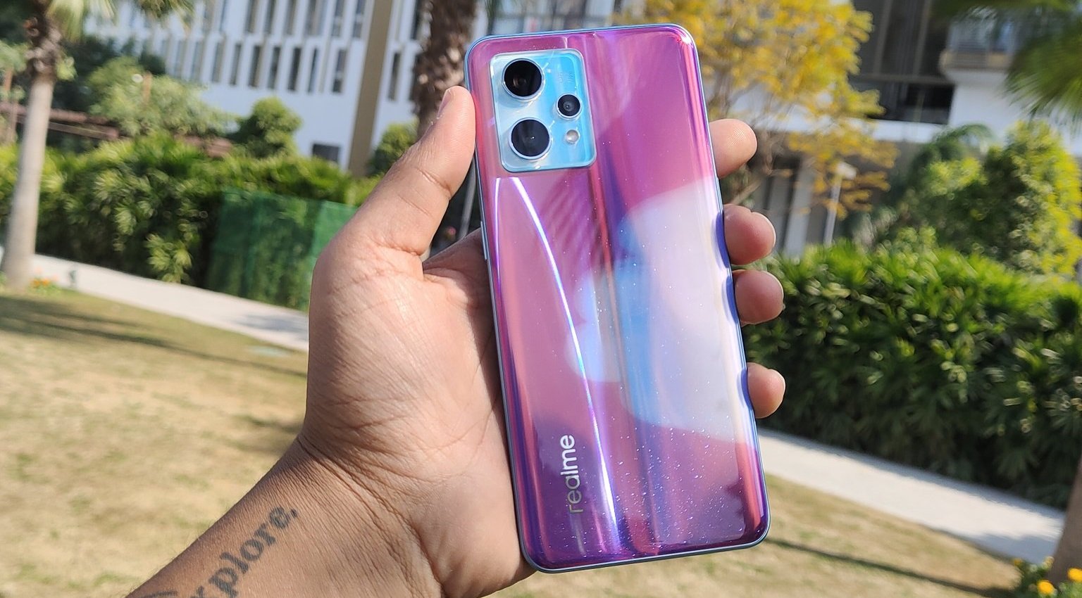 smartfon realme 9 Pro+ obudowa, która zmienia kolor