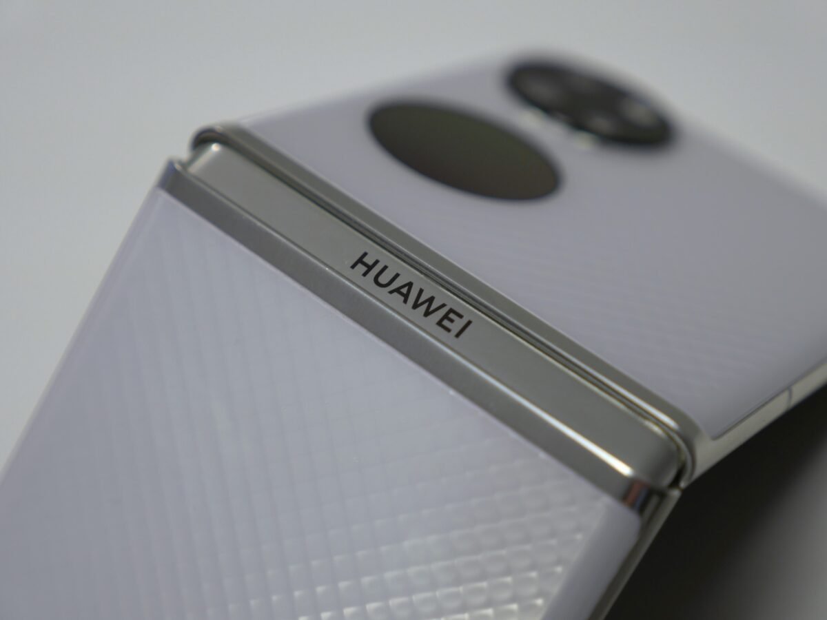 Huawei P50 Pocket