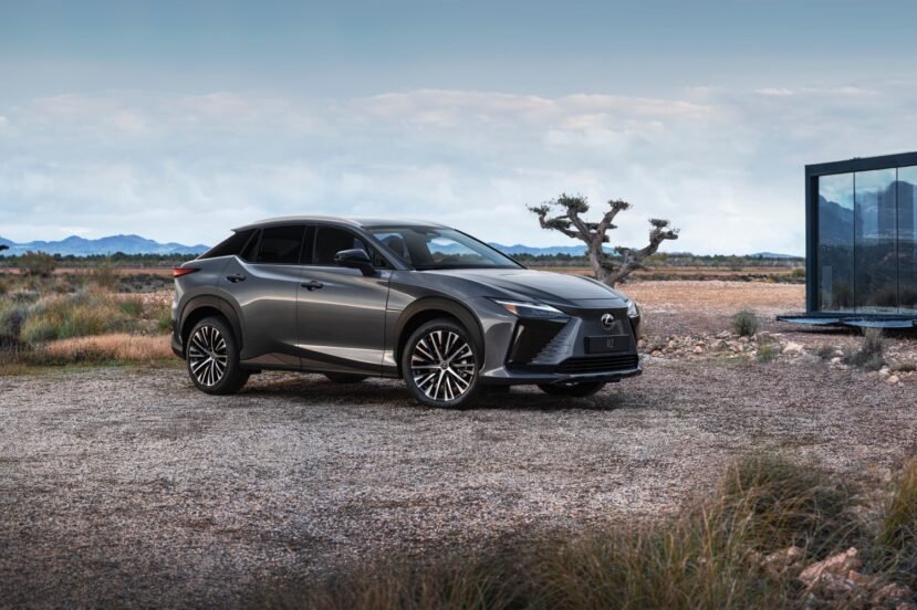 Lexus RZ 450e
