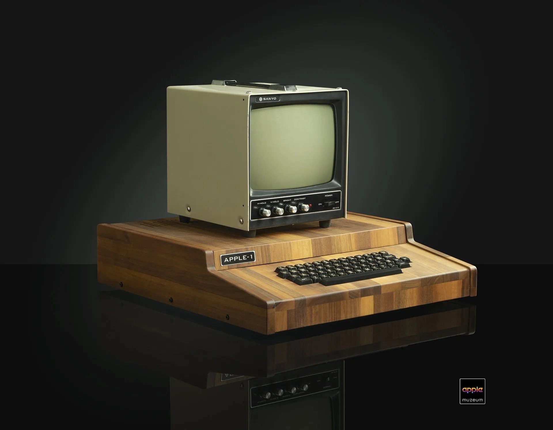 Replika komputera Apple-1