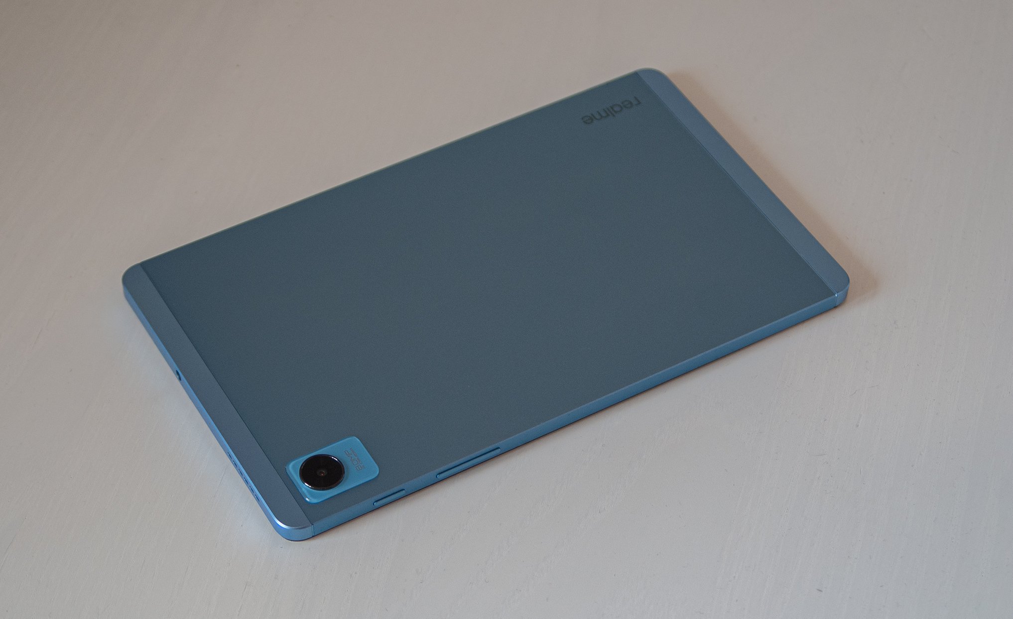 realme Pad mini tani tablet recenzja